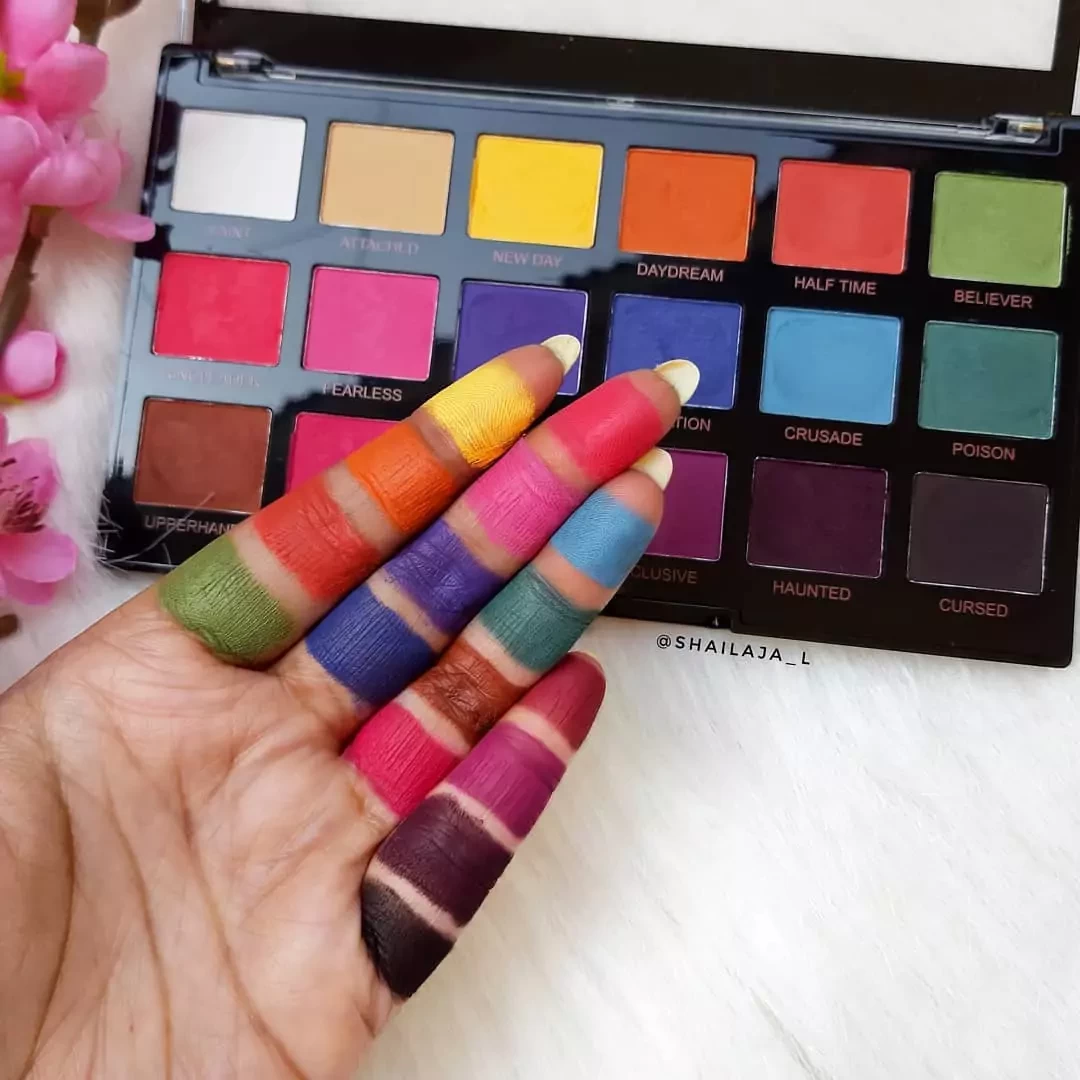 Pro Regeneration Eyeshadow Palette (Trends Mischief Matte)