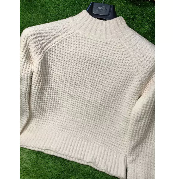 Women Winter Solid Loose Sweater (White)